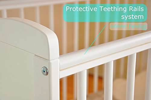 Marsell Baby-Gitterbett mit Schublade und Deckel – Kinderbett mit Aloe-Vera-Schaumstoffmatratze, Zahnschienen, höhenverstellbar, weiß, umbaubar zum Juniorbett